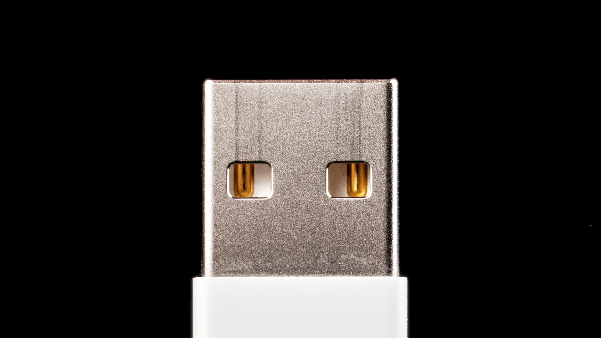 USB từng bị coi là “yếu và chậm” - cho đến cú lột xác năm 1999 thay đổi mọi thứ- Ảnh 1. USB từng bị coi là “yếu và chậm” - cho đến cú lột xác năm 1999 thay đổi mọi thứ- Ảnh 1.