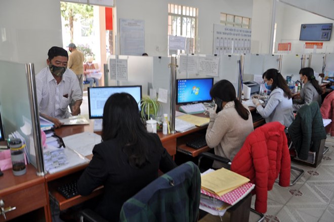 Kiến nghị xem xét chính sách nghỉ hưu sớm cho cán bộ vùng khó khăn