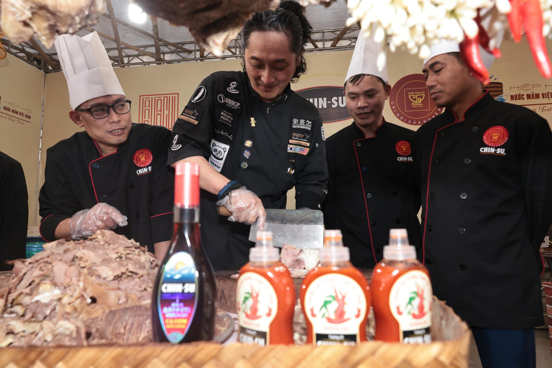 masan consumer dong hanh cung le hoi pho van cu 2025  ton vinh huong vi truyen thong viet hinh 3