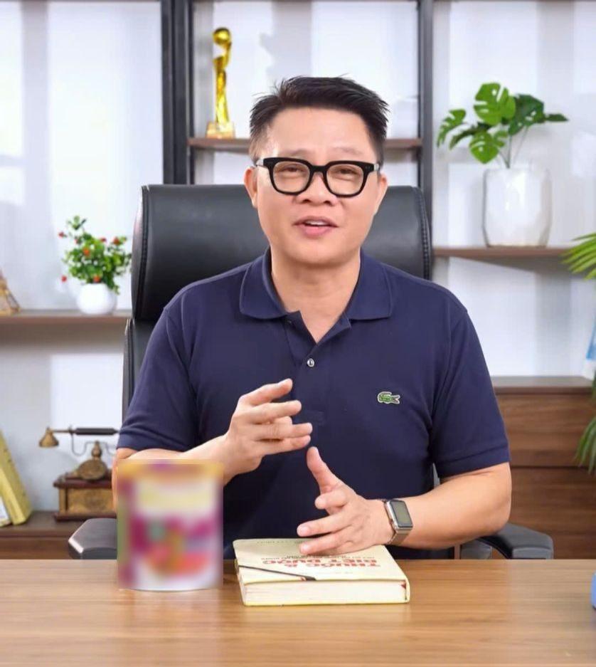 BTV Quang Minh xin lỗi vì quảng cáo sữa kém chất lượng. Ảnh cắt từ video