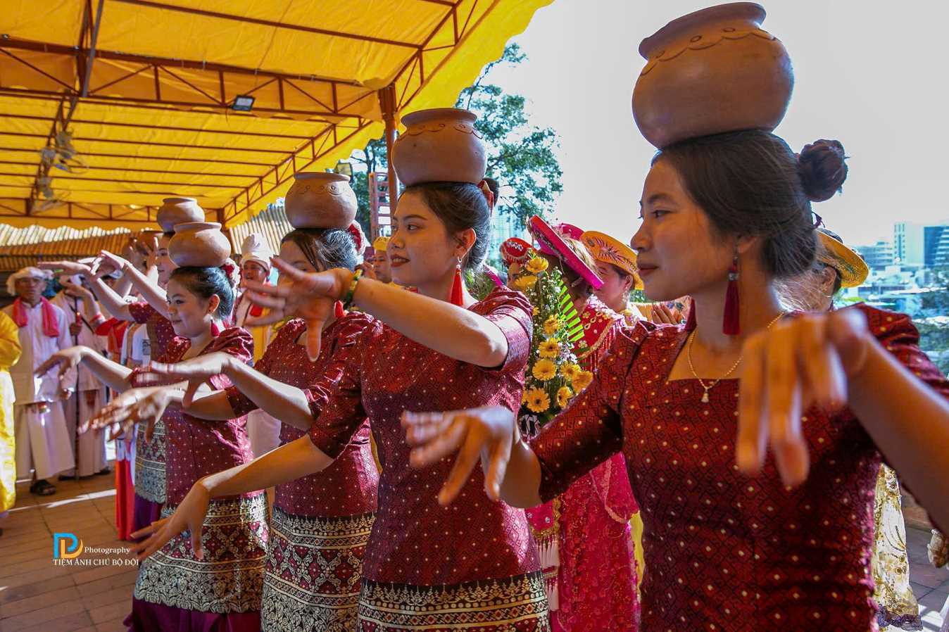 Nghi lễ Ảnh: Dương Phúc