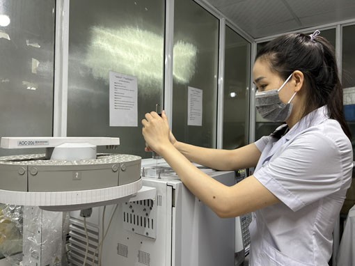 Với sự tiến bộ của công nghệ, xét nghiệm gen ung thư ngày càng trở nên chính xác và tiếp cận được nhiều đối tượng hơn. (Ảnh minh họa: TTPYHN ) Với sự tiến bộ của công nghệ, xét nghiệm gen ung thư ngày càng trở nên chính xác và tiếp cận được nhiều đối tượng hơn. (Ảnh minh họa: TTPYHN )