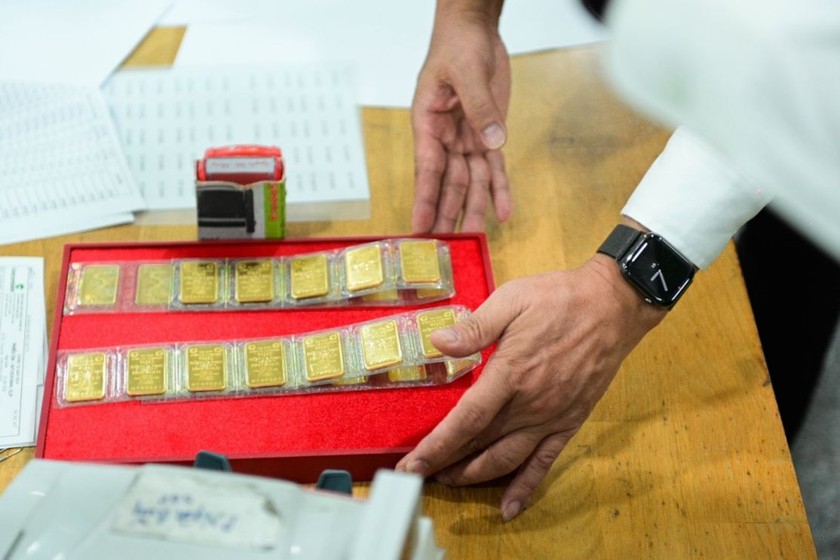 Giá vàng miếng trên thị trường đang được thu hẹp so với giá thế giới. (Ảnh minh họa)