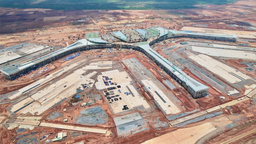 Đông Nam Bộ là "huyết mạch" vận chuyển hàng hóa, nguyên liệu và sản phẩm từ các tỉnh thành ra cảng biển, sân bay Đông Nam Bộ là "huyết mạch" vận chuyển hàng hóa, nguyên liệu và sản phẩm từ các tỉnh thành ra cảng biển, sân bay