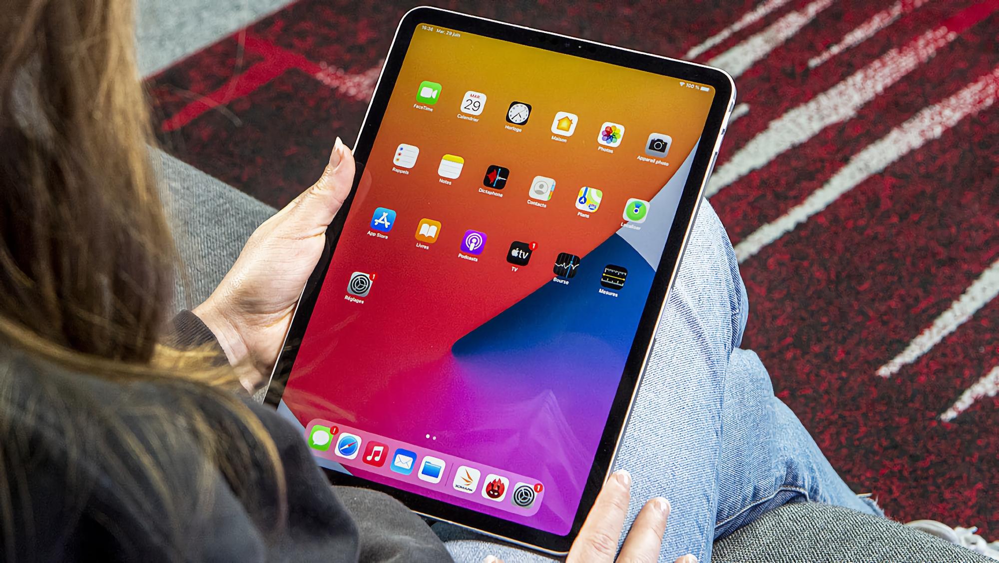 iPadOS 26 ngon quá rồi, đã đến lúc Apple ra mắt iPad Ultra 15 inch?- Ảnh 1.