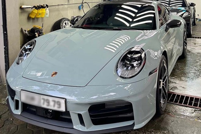 Porsche 911 992.2 với biển số trị giá 510 triệu đồng