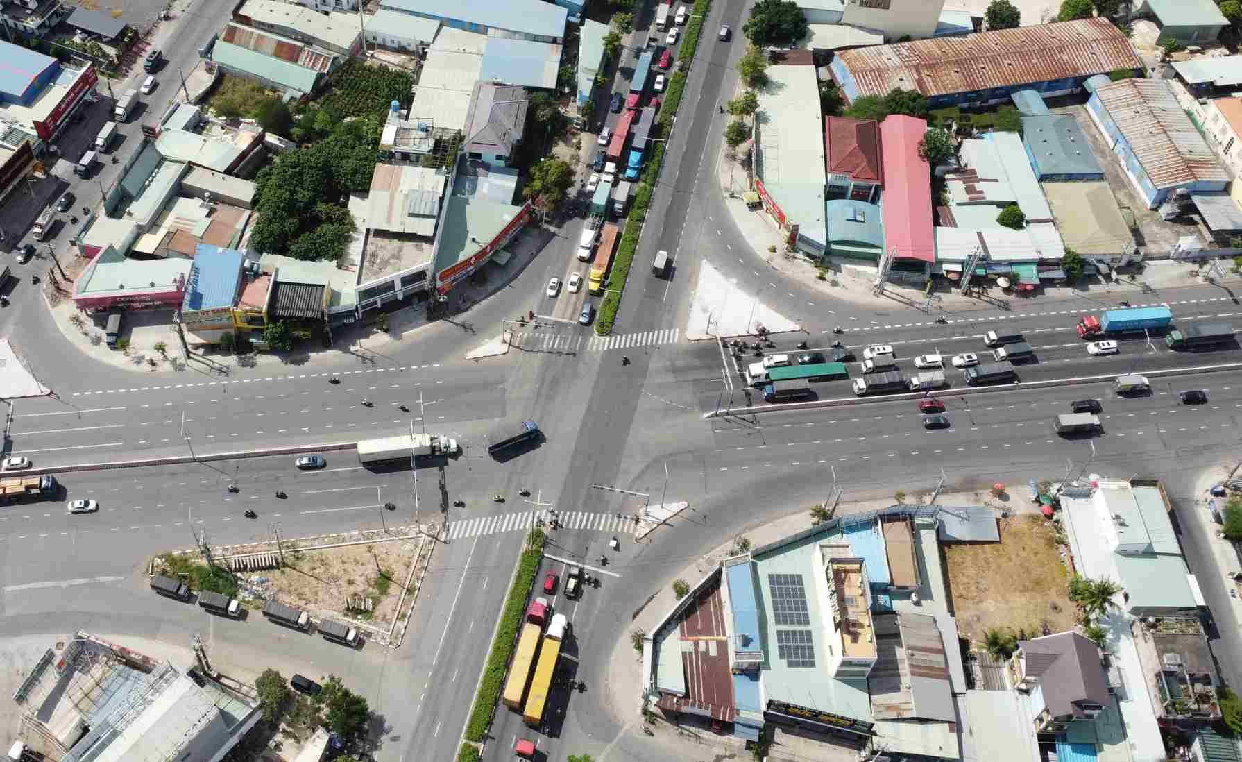 Các nút giao sẽ được xây dựng cầu vượt hoặc hầm chui. Ảnh: Đình Trọng