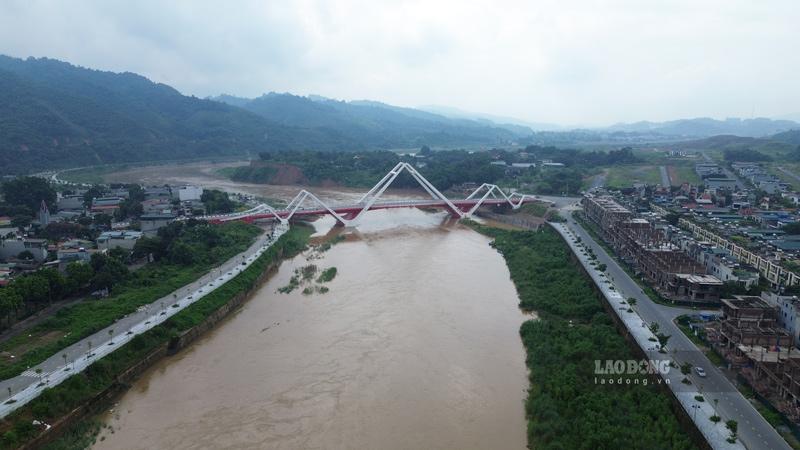Người dân cần chủ động phòng tránh ngập lụt. Ảnh: Đinh Đại