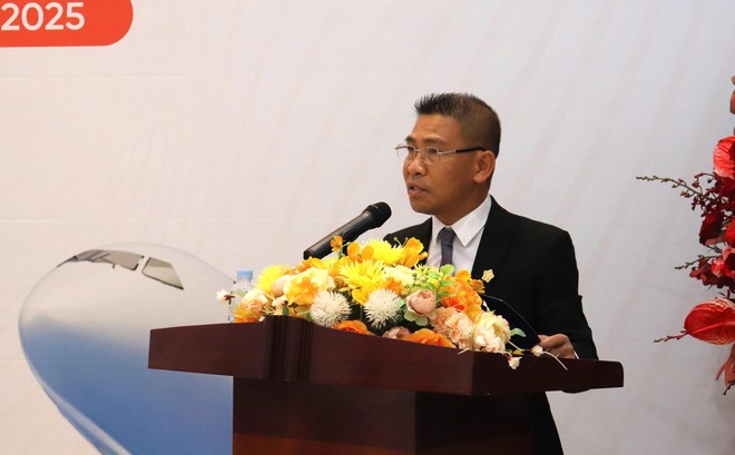 Ông Đặng Đình Việt, CEO Crystal Holidays Holdings, phát biểu tại lễ ký kết. Ảnh: Ánh Dương Ông Đặng Đình Việt, CEO Crystal Holidays Holdings, phát biểu tại lễ ký kết. Ảnh: Ánh Dương