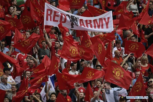 Cổ động viên Man United dẫn đầu số vụ bị bắt giữ mùa giải 2024-2025