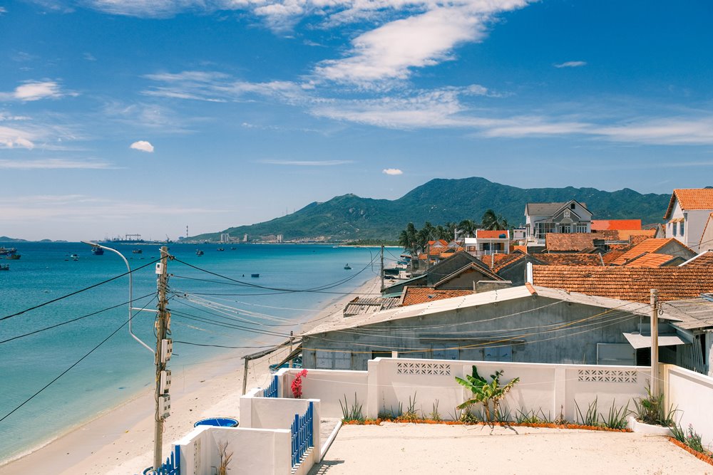 Quang Anh (24 tuổi, Hà Nội) đã có chuyến đi hai ngày ngắn ngủi nhưng đáng nhớ tại Dốc Lết: “Mình tình cờ biết đến Dốc Lết qua lời kể của một người chị. Tham khảo trên mạng xã hội, mình thấy nơi đây vẫn rất hoang sơ, không quá đông đúc khách du lịch. Dốc Lết là địa điểm “hợp gu” và tiềm năng để mình thỏa đam mê nhiếp ảnh”. Ảnh: NVCC