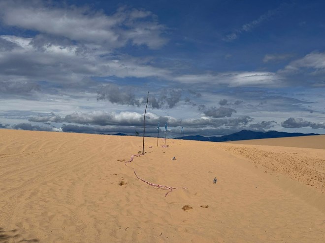 Quảng Trị tìm hướng phát triển du lịch trượt cát bền vững