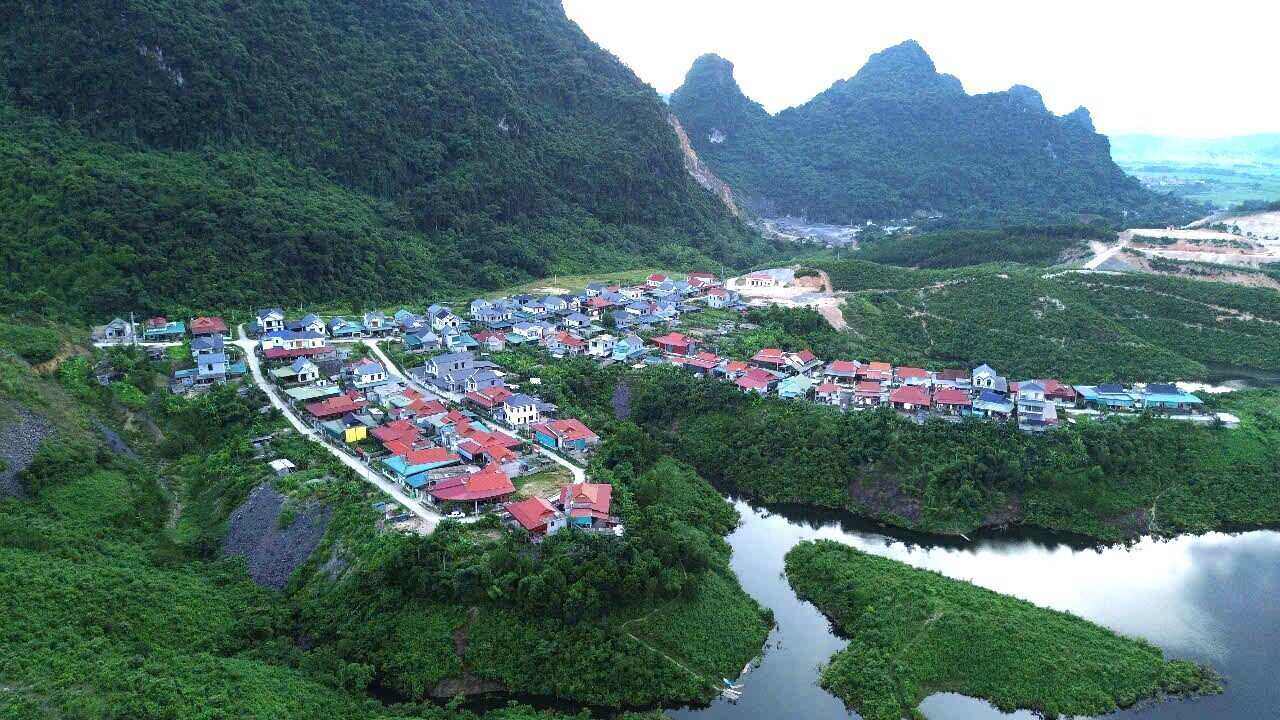 Đến nay, đã có 8 khu tái định cư của dự án được hoàn thành. Ảnh: Đặng Tình