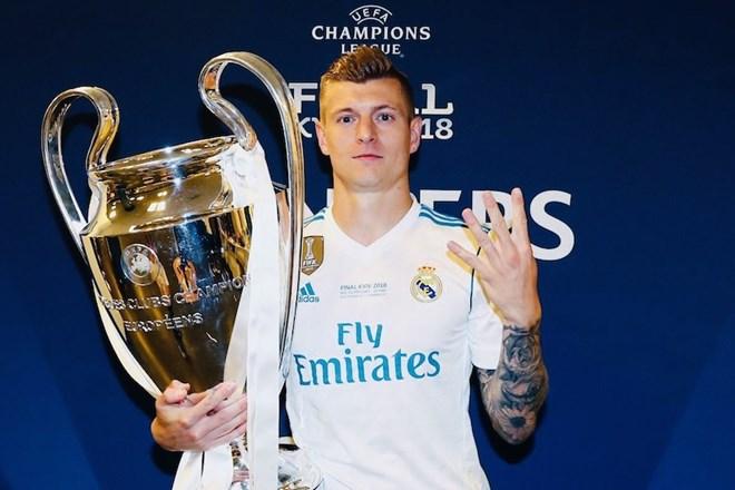 Ở đỉnh cao, Toni Kroos chọn giải nghệ để giữ giá trị bản thân