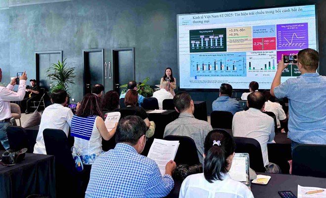 Bà Dương Thùy Dung, Giám đốc Điều hành CBRE Việt Nam thông tin về thị trường BĐS tại Đà Nẵng ngày 22.7. Ảnh: An Thượng