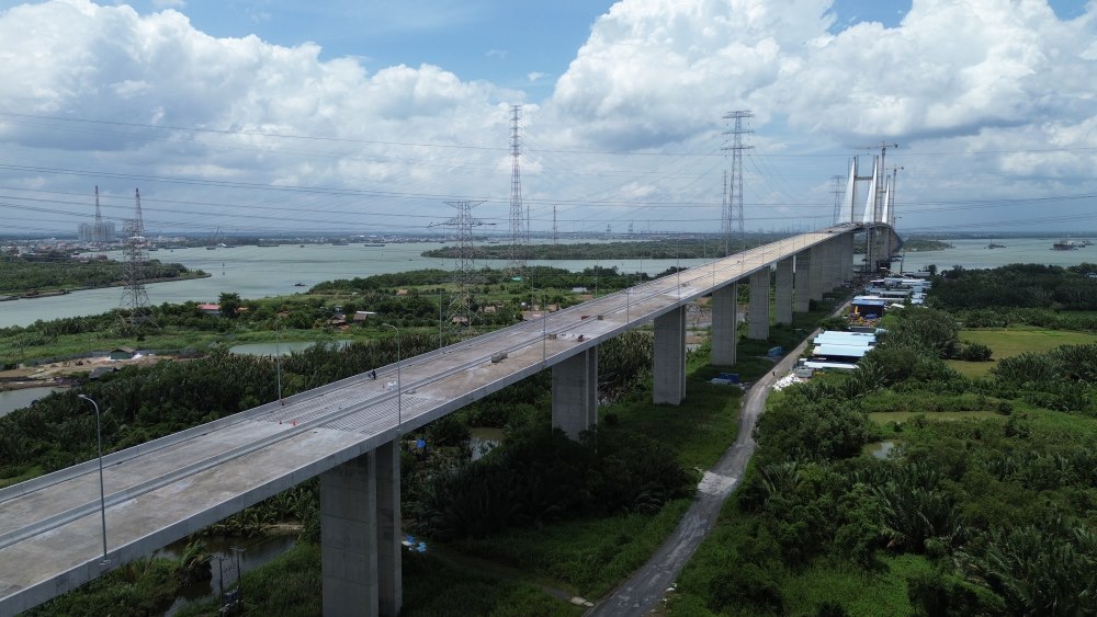 Phần cầu cơ bản hoàn thành các hạng mục.