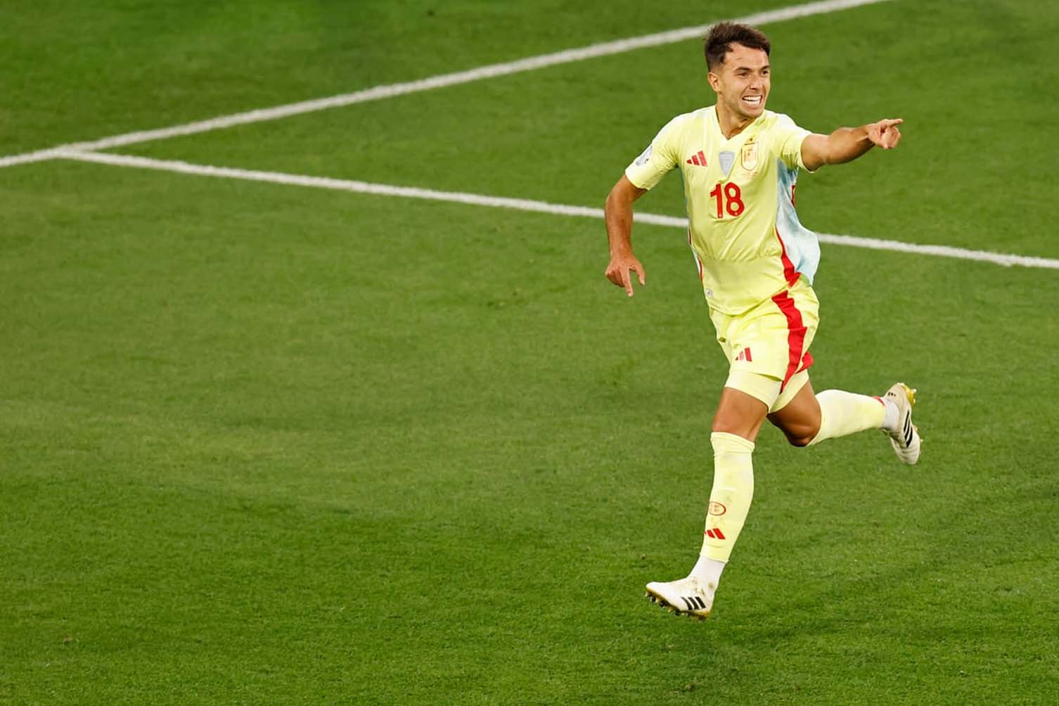 Không chỉ Viktor Gyokeres, Martin Zubimendi cũng là tân binh rất đáng chú ý của Arsenal trong hè này. Ảnh: AFP