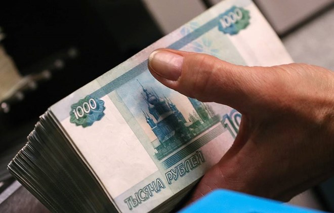 Đồng rúp Nga lần đầu soán ngôi trên toàn mặt trận xuất khẩu