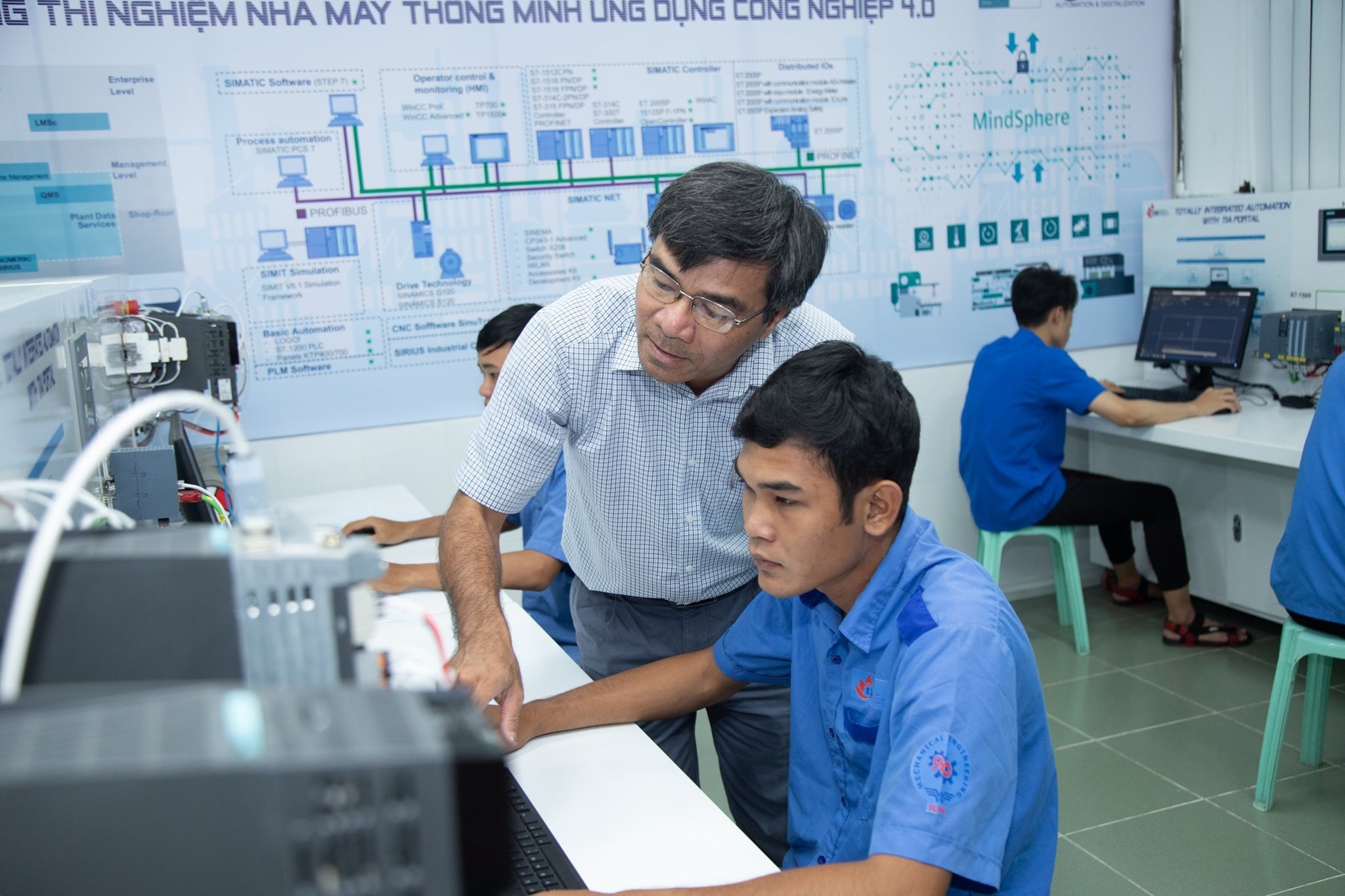 Trường Đại học Công nghiệp TP HCM đã xây dựng hàm tương quan nhằm quy đổi điểm trúng tuyển giữa các phương thức xét tuyển.