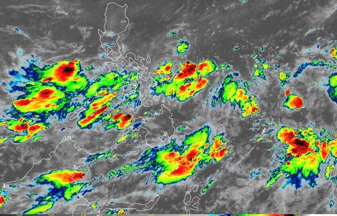 Dự báo thêm 17 cơn bão gần Biển Đông tới cuối mùa