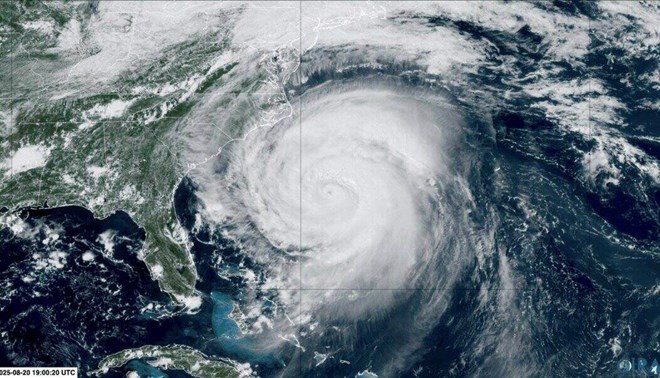 Dự báo bão mới nối gót ngay khi Erin sắp mạnh trở lại