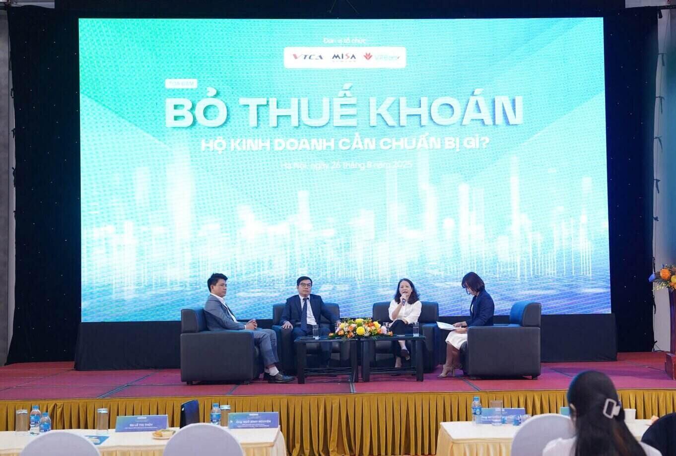 Tại tọa đàm trong khuôn khổ Hội thảo, các chuyên gia thuế, đại diện MISA và VPBank đã cùng tháo gỡ những vướng mắc thực tế: từ lập hóa đơn, quản lý sổ sách đến xử lý dòng tiền.