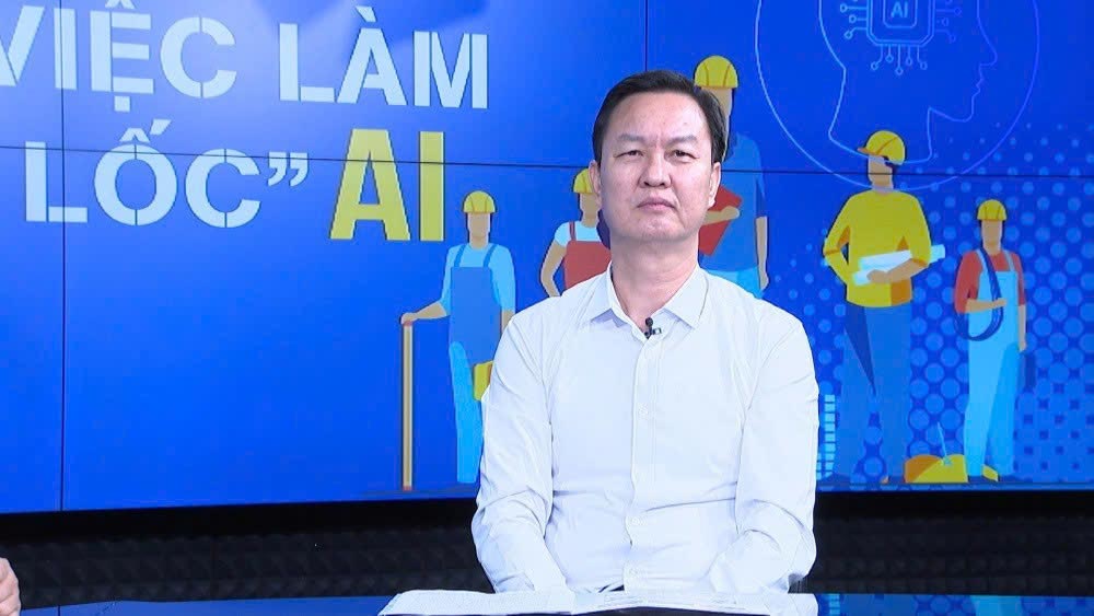 Ông Vũ Quang Thành - Phó Giám đốc Trung tâm Dịch vụ việc làm Hà Nội. Ảnh: Tất Thảo