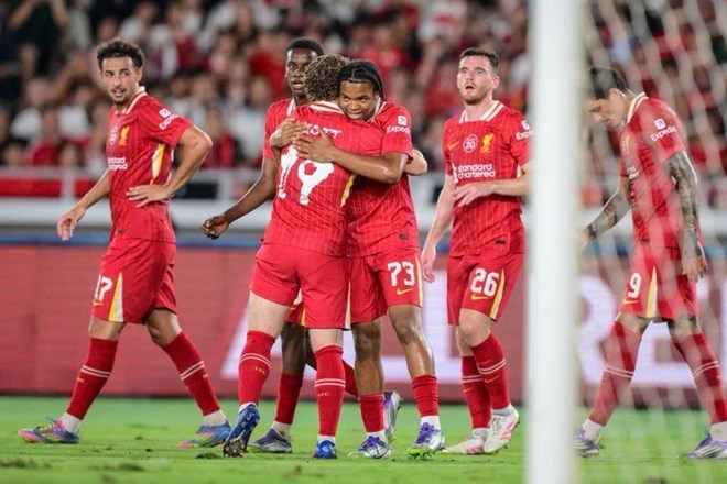 Liverpool hạnh phúc với Ngumoha nhưng chưa thể ngừng nghĩ về Alexander Isak