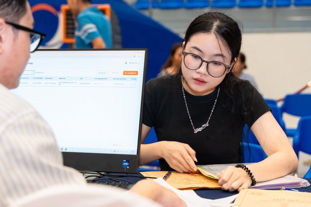 Tân sinh viên nhập học tại Đại học Phenikaa. Ảnh: Nhà trường cung cấp