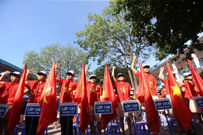 Năm học 2025 - 2026, trường Tiểu học Phúc Diễn chào đón gần 500 học sinh khối lớp 1 Năm học 2025 - 2026, trường Tiểu học Phúc Diễn chào đón gần 500 học sinh khối lớp 1