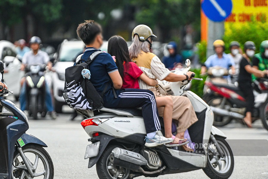 Khi phụ huynh trực tiếp vi phạm có thể tạo ảnh hưởng xấu đến con em mình.