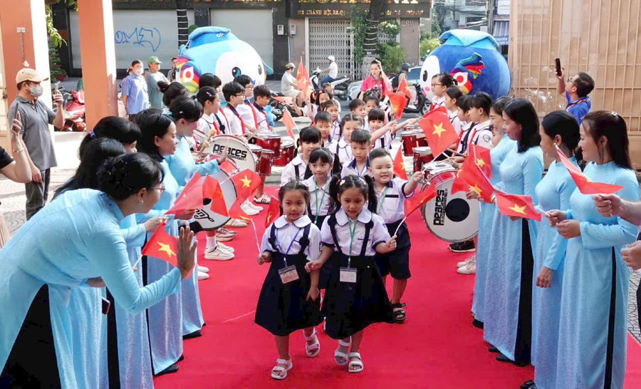 Học sinh TPHCM tựu trường năm học 2025-2026.