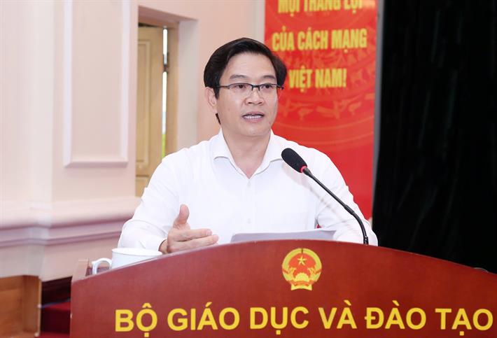 Vụ trưởng Vụ Giáo dục Phổ thông Thái Văn Tài cho biết, cần thêm 22.000 giáo viên cho mục tiêu tiếng Anh thành ngôn ngữ thứ hai. Ảnh: MOET