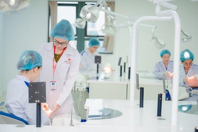 Bộ Y tế trả lời về miễn học phí cho sinh viên ngành y