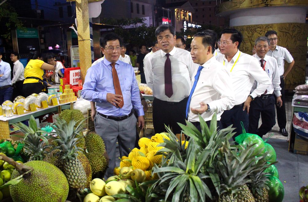 Sản phẩm OCOP là cây ăn trái của tỉnh Đồng Tháp. Ảnh: Thanh Mai