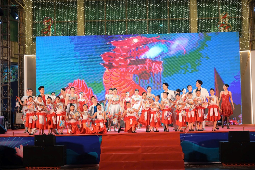 Tưng bừng “Lễ hội Trung thu 2025”, gắn kết truyền thống và sáng tạo - ảnh 2