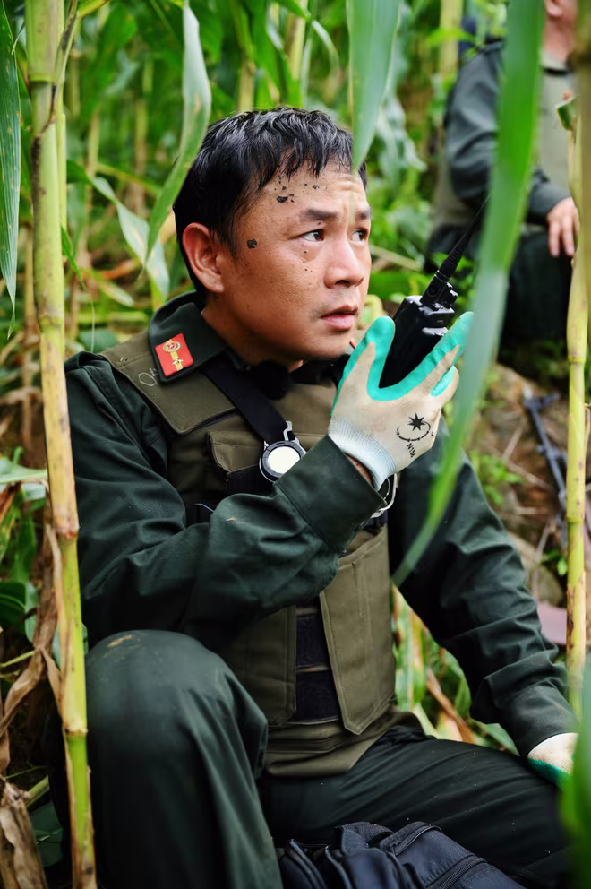 Binz trong tập 13 của "Chiến sĩ quả cảm" Binz trong tập 13 của "Chiến sĩ quả cảm"