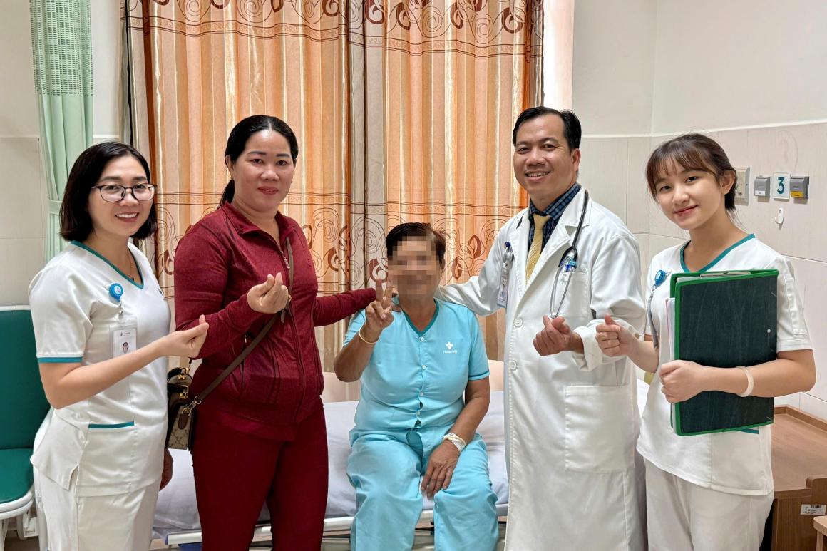 Bệnh nhân An Giang xuất viện sau 1 ngày nhờ nội soi mật tuỵ ngược dòng. Ảnh: Bệnh viện cung cấp