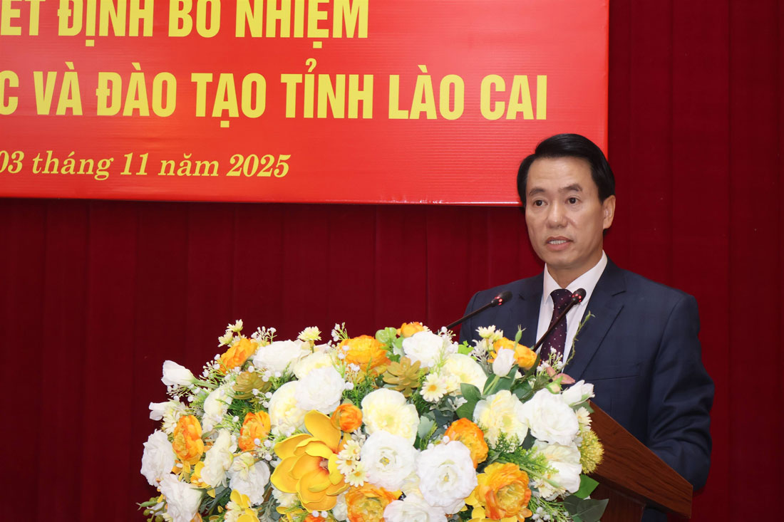 Tân Giám đốc Sở Giáo dục và Đào tạo tỉnh Lào Cai Luyện Hữu Chung. Ảnh: Bảo Nguyên