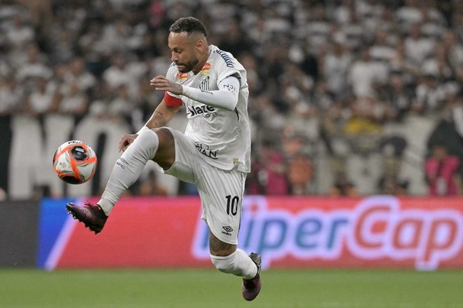 Sự trở lại của Neymar tại Santos không diễn ra suôn sẻ. Ảnh: AFP