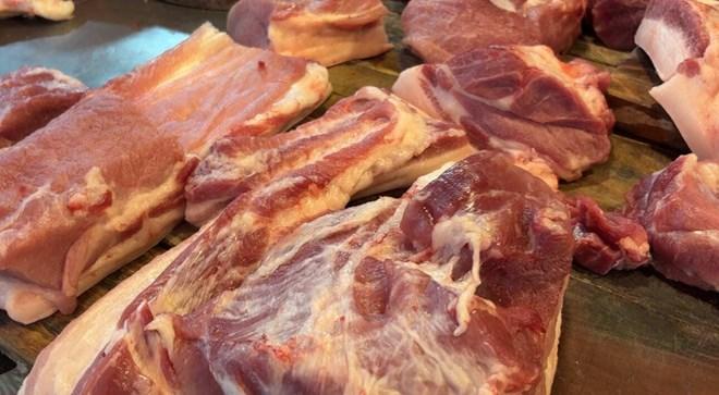 Giá heo hơi hôm nay 2.12: Tiếp xu hướng tăng, miền Bắc chạm mức 57.000 đồng/kg