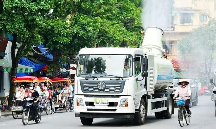 UBND TP Hà Nội chỉ đạo các đơn vị tăng cường các biện pháp cấp bách về kiểm soát ô nhiễm môi trường không khí trên địa bàn.