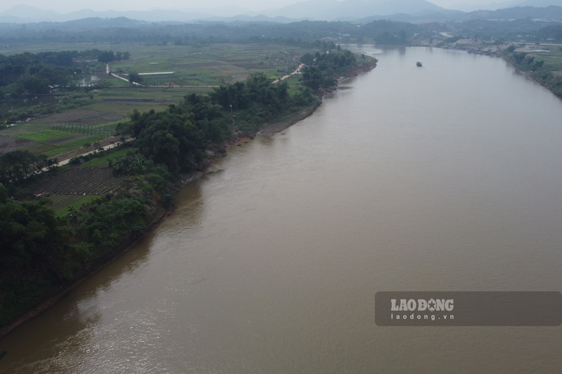 Việc trị thủy sông Hồng sẽ được Lào Cai thực hiện theo hướng thuận thiên, hạn chế tác động vào dòng chảy tự nhiên. Ảnh: Duy Dũng