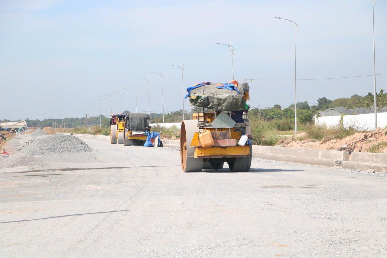 Các tuyến 25B, 25C kết nối sân bay Long Thành đang được thi công khẩn trương.