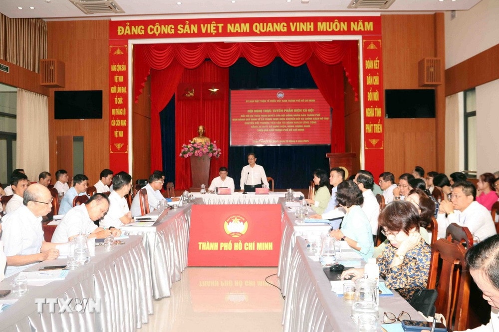 2012-mat-tran-to-quoc-phan-bien-xa-hoi-2.jpg